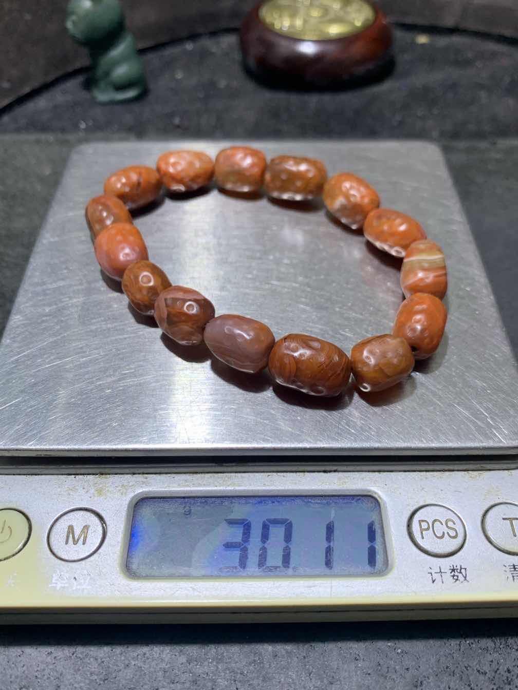 精美川料南红玛瑙陨纹随形珠手串一条