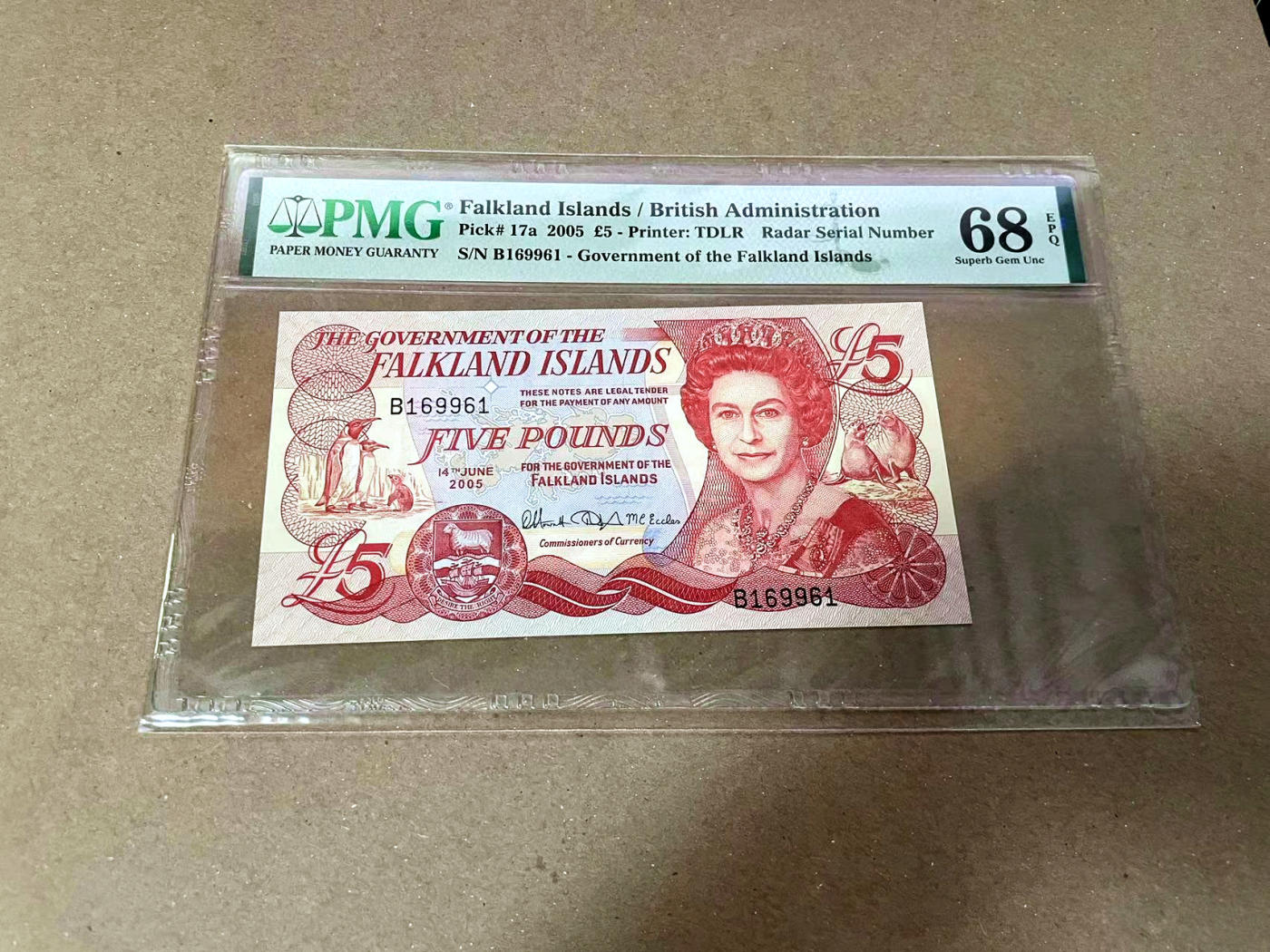 【Blue Auction】✨世界纸币精拍第471期【精】 【倒置号】福克兰群岛 2005年5镑 PMG68EPQ 超高分 女王