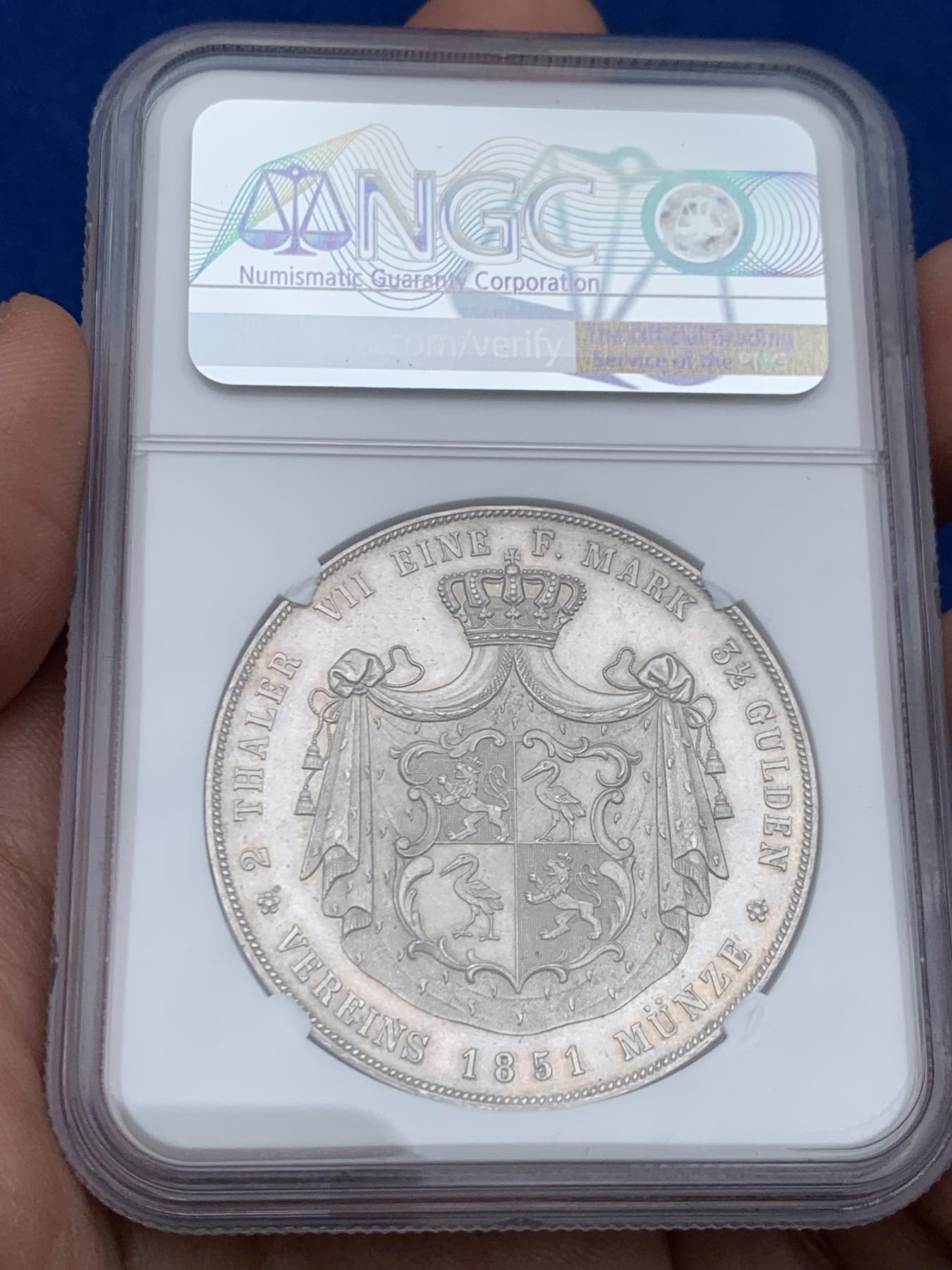 《竞宝斋》立夏专场特拍 （第2-1场）全场顺丰包邮 265场 NGC UNC 德国 1851 罗伊斯-格赖茨公国 2泰勒37克 大银币  资料记录发行量只有2400枚 稀缺品种