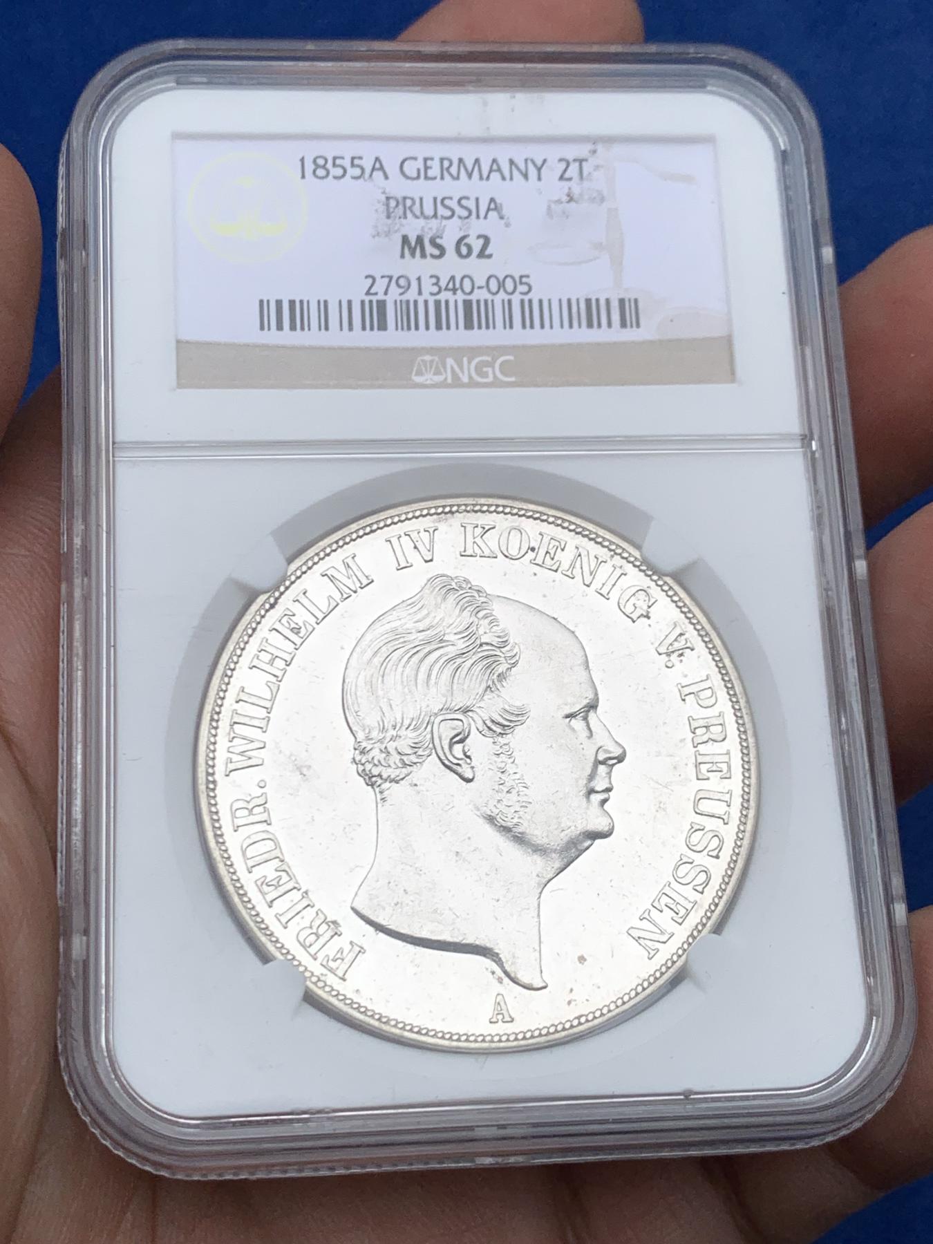 《竞宝斋》立夏专场特拍 （第2-1场）全场顺丰包邮 265场 NGC MS62 德国1855年 普鲁士经典洋葱头2泰勒 37克大银币 PL底板拍照不易，早期NGC保存的很不错