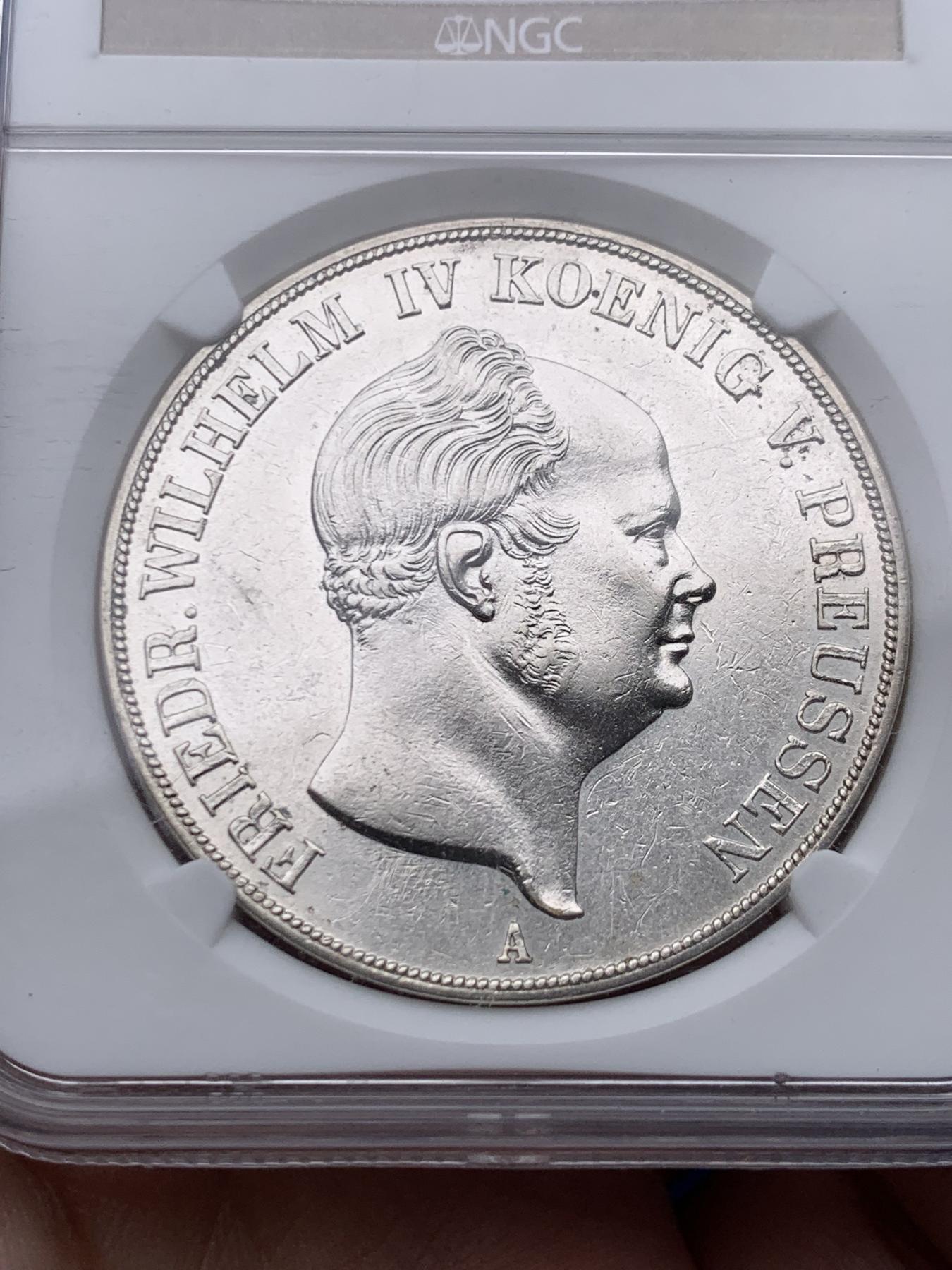 《竞宝斋》立夏专场特拍 （第2-1场）全场顺丰包邮 265场 NGC MS62 德国1855年 普鲁士经典洋葱头2泰勒 37克大银币 PL底板拍照不易，早期NGC保存的很不错