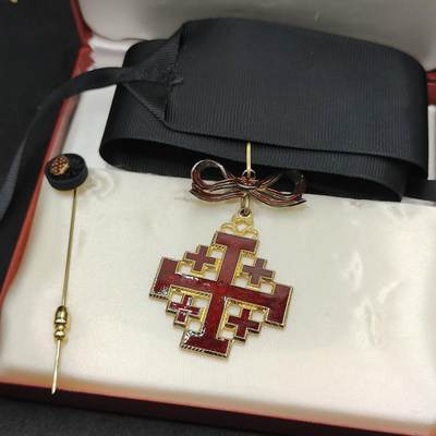 全场0元起拍 第154期 咸鱼国勋章拍卖专场 5月8日（周三）下午6：00开始 - 梵蒂冈教皇国聖墓骑士团勋章