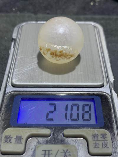 精美满冰飘亚光战国红玛瑙手工巧雕龙鱼随形圆珠一个 精美满冰飘亚光战国红玛瑙手工巧雕龙鱼随形圆珠一个