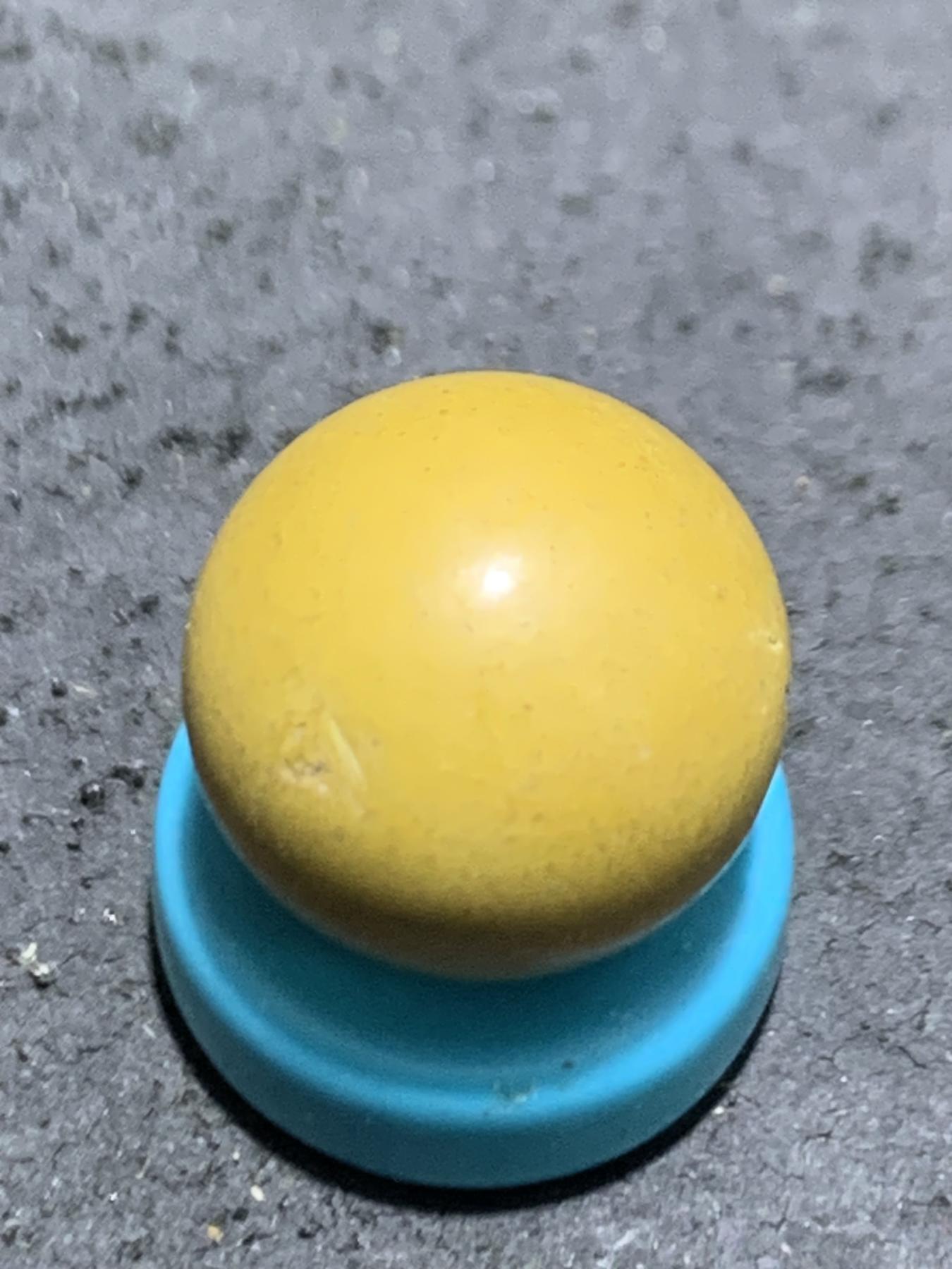 十堰土豪金松石圆珠一颗，