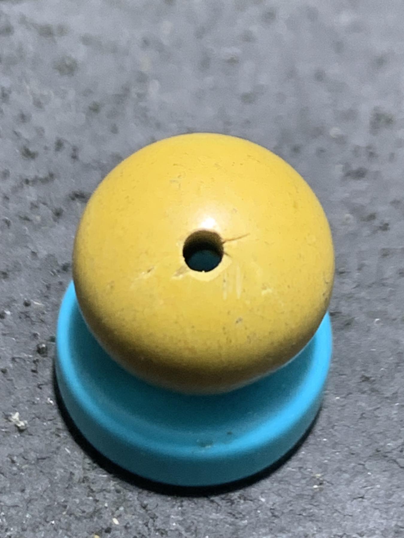 十堰土豪金松石圆珠一颗，