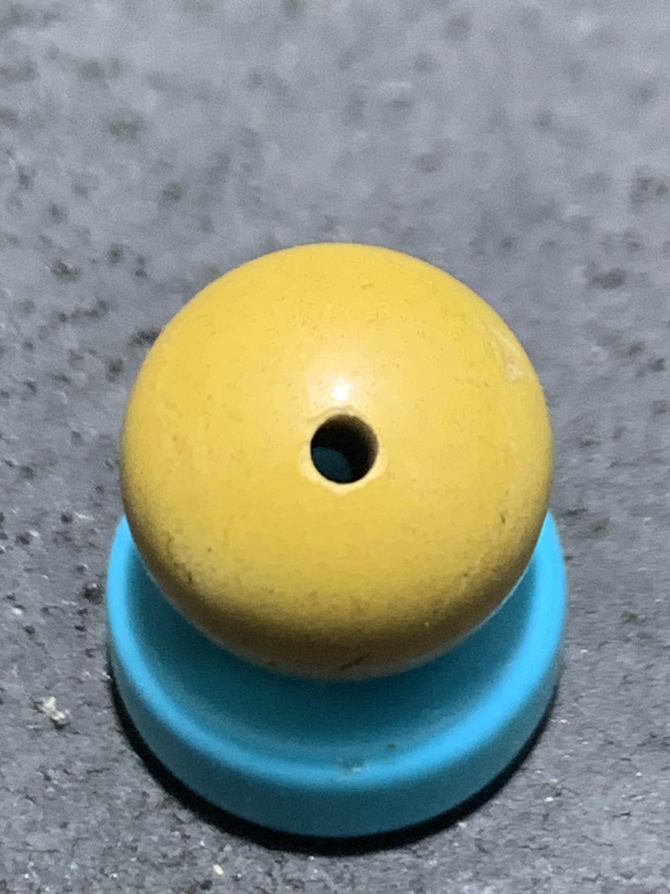 十堰土豪金松石圆珠一颗，