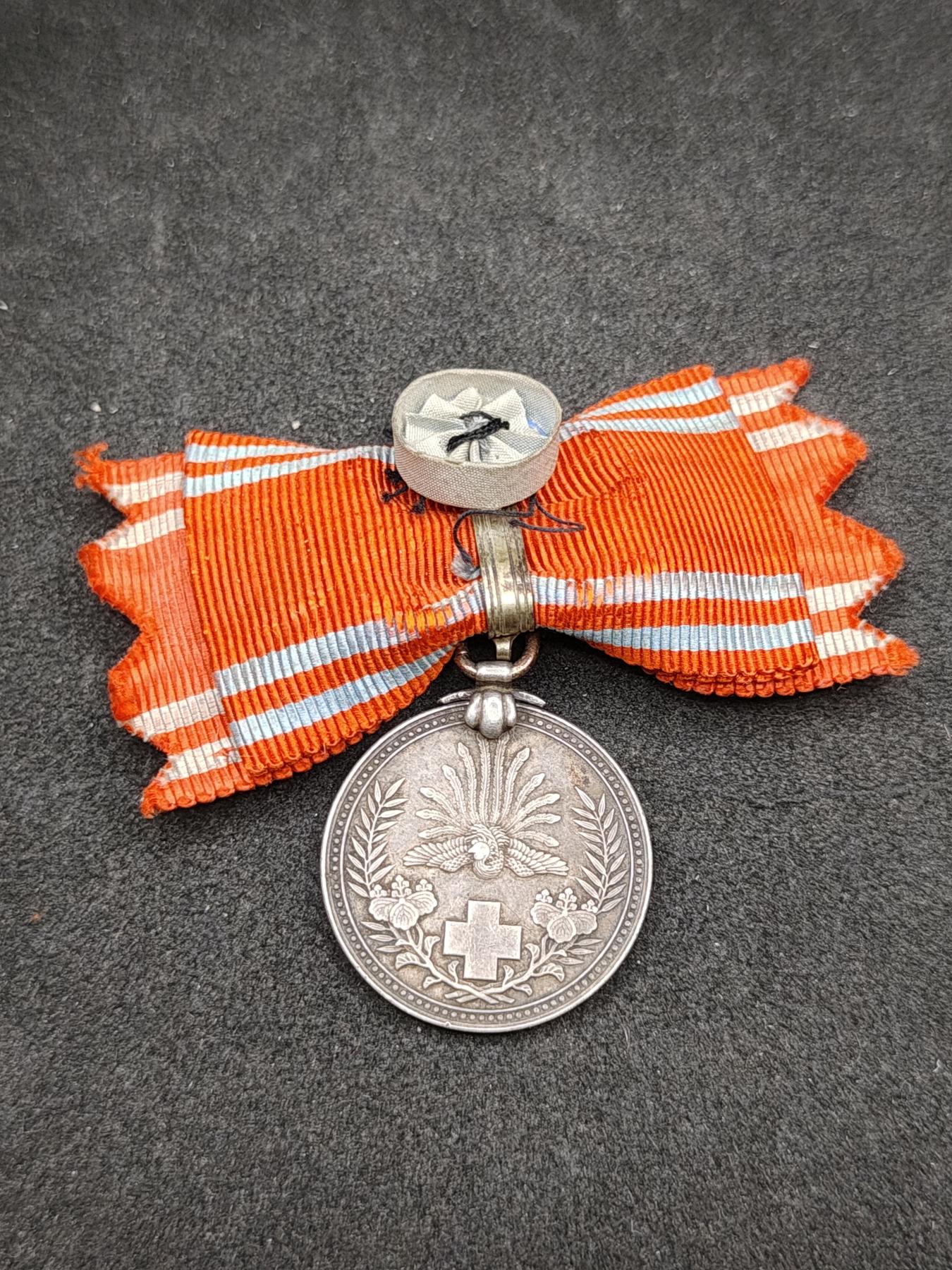 全场0元起拍 第155期 咸鱼国勋章拍卖专场 5月12日（周日）下午6：00开始 日本女版赤十字终身社员章 银制