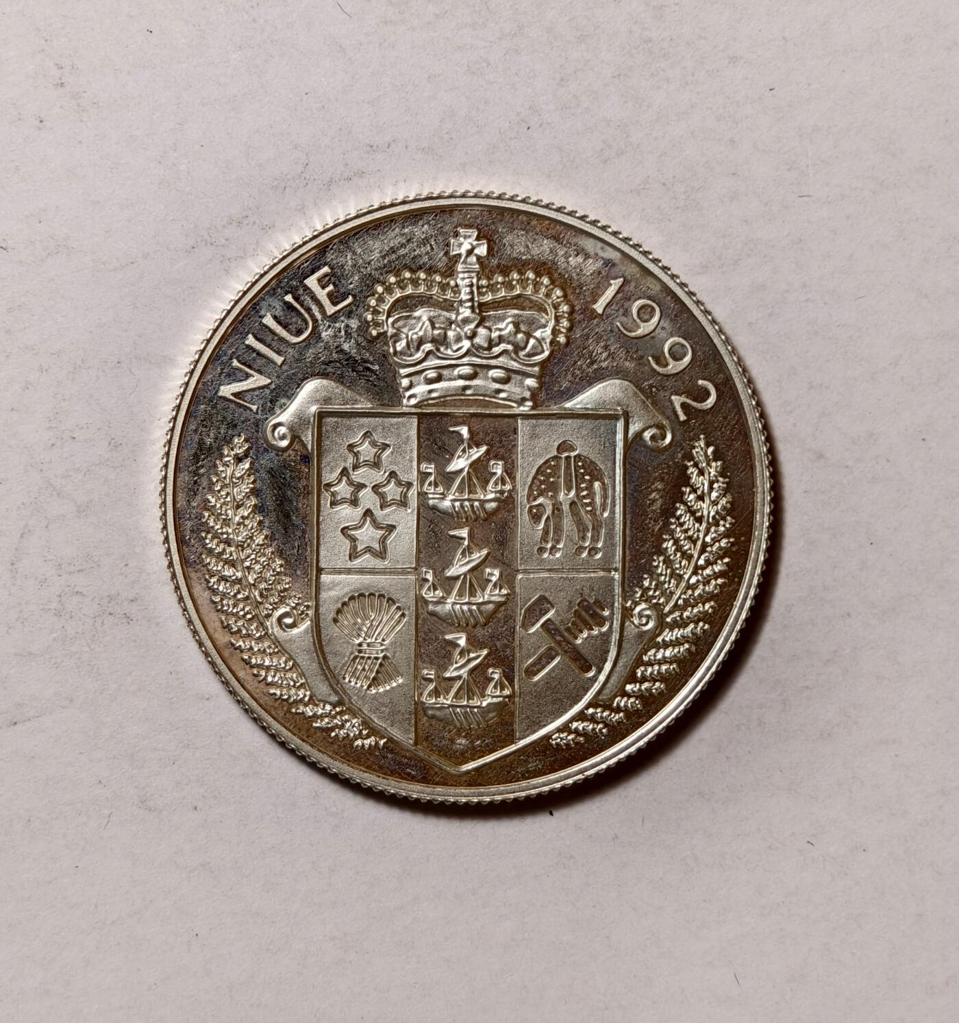 紫瑗钱币——第346期拍卖 纽埃 1992年 亚特兰大奥运会 短跑 5元 10克 0.5银 精制