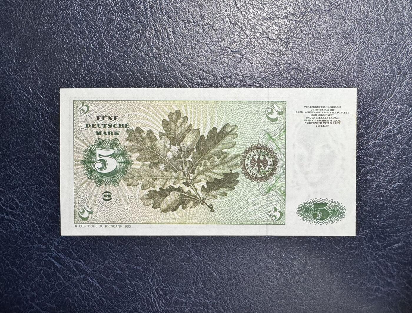 收藏联盟Quantum Auction 第344期拍卖  德国联邦1980年5马克 品相UNC-  边缘有黄点 细节如图