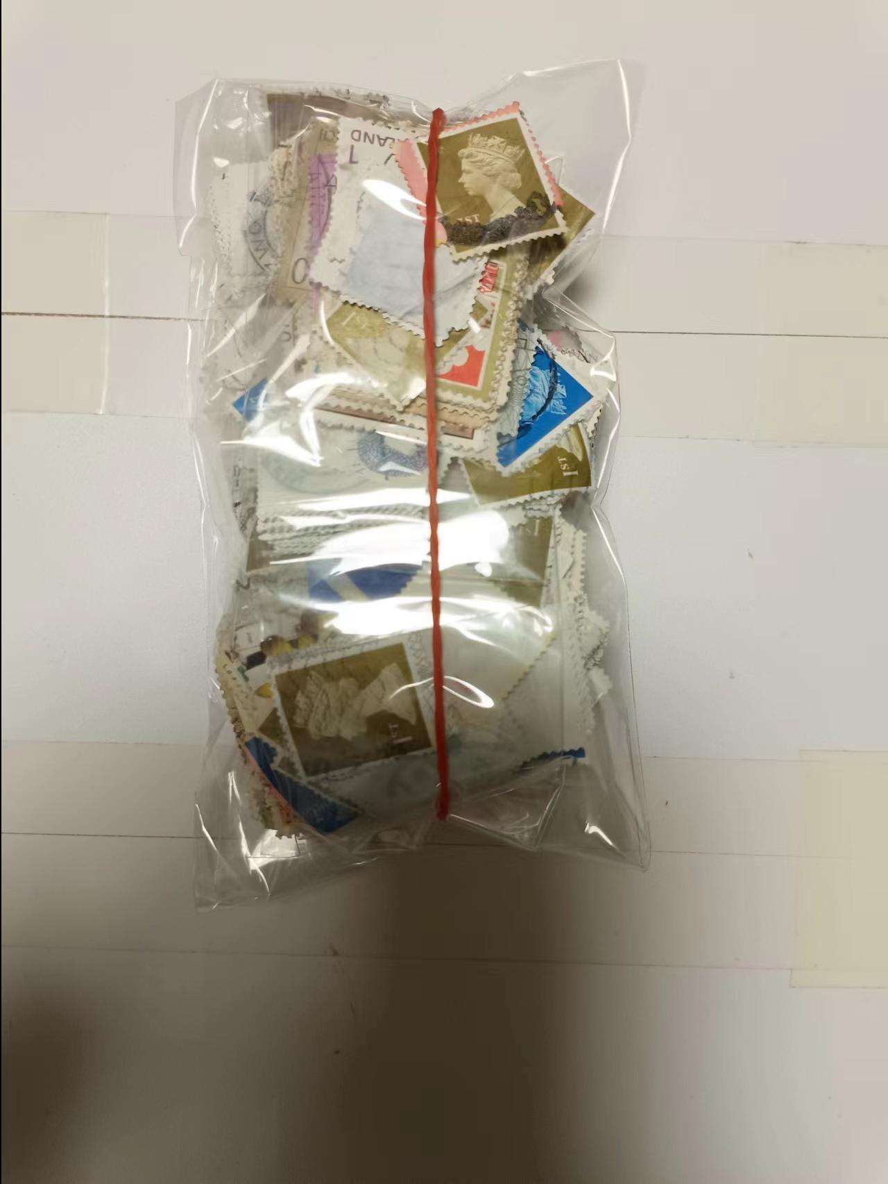 【20240512】邮票、杂物和纸质印刷品第1场 外国邮票一堆小型张，盖销票和信销票