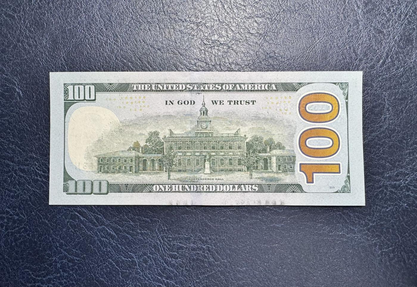 收藏联盟Quantum Auction 第344期拍卖  美国联邦2017年100美金豹子号888 品相UNC 号码无3457朦胧号