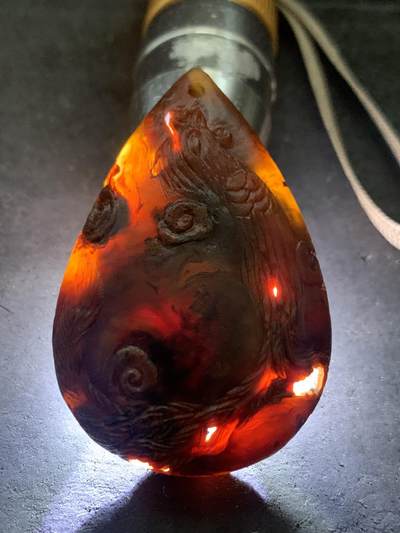 精美亚光冰飘冻料战国红玛瑙手工俏色巧雕凤舞九天吊坠一个， 精美亚光冰飘冻料战国红玛瑙手工俏色巧雕凤舞九天吊坠一个，