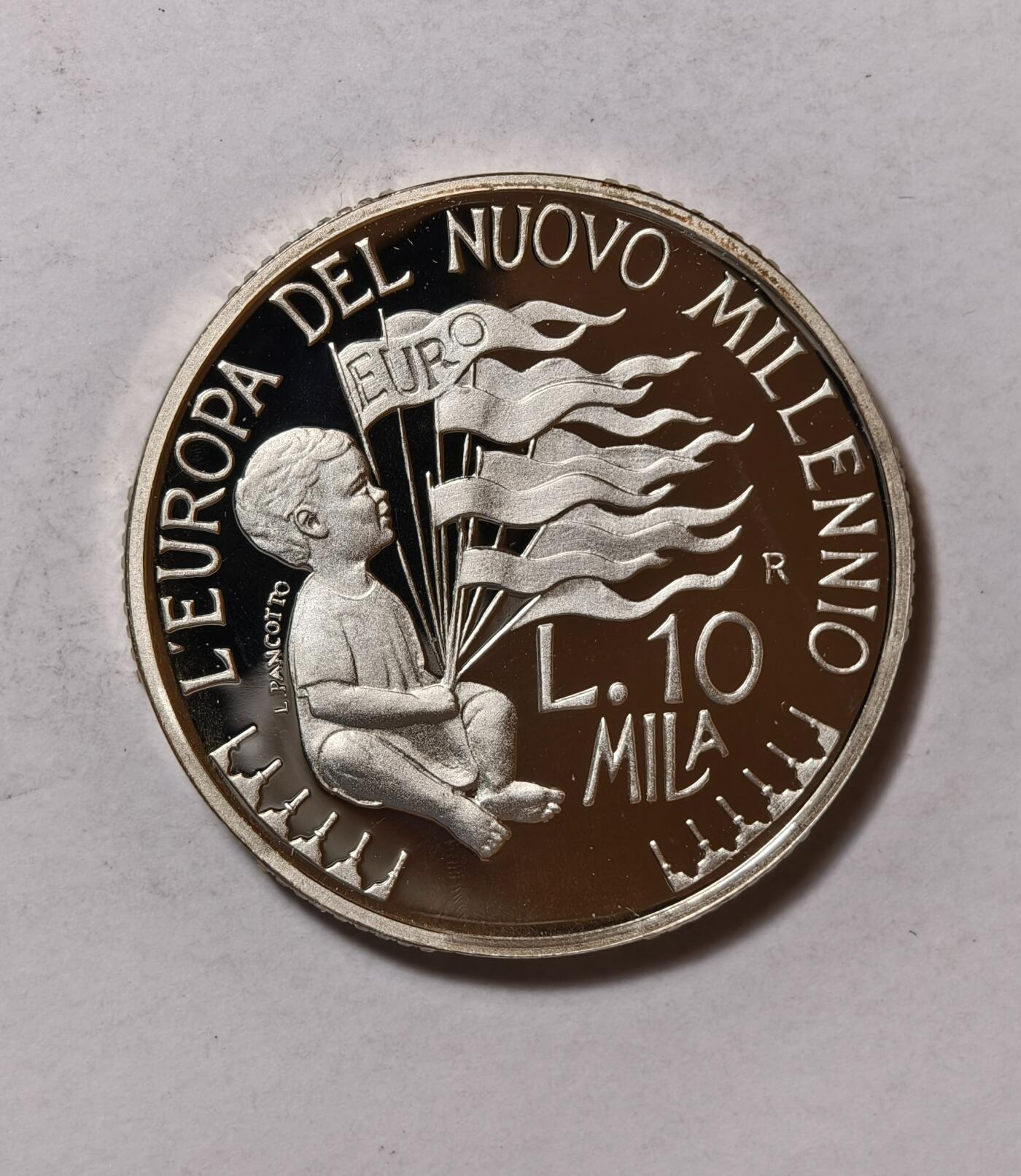 紫瑗钱币——第346期拍卖 圣马力诺 1998年 新千年中的欧洲 10000里拉 22克 0.835银 精制