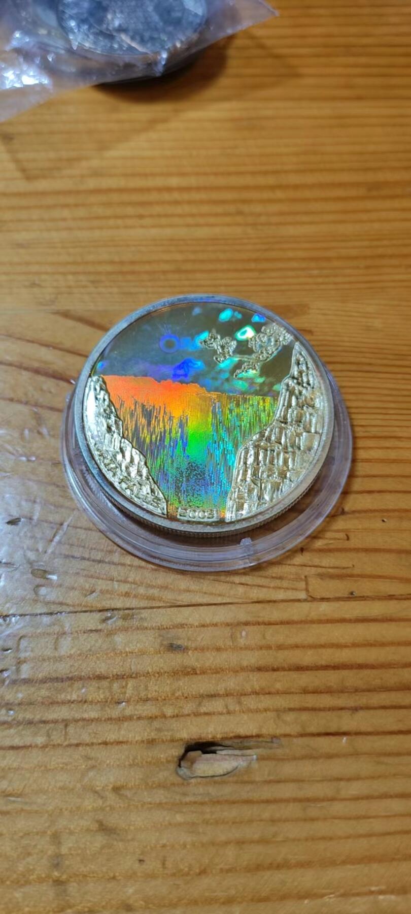 5.11章牌杂件拍卖  刚果2003维多利亚彩虹大瀑布全息幻彩纪念币（全球首枚幻彩银币）品相如图 原价850