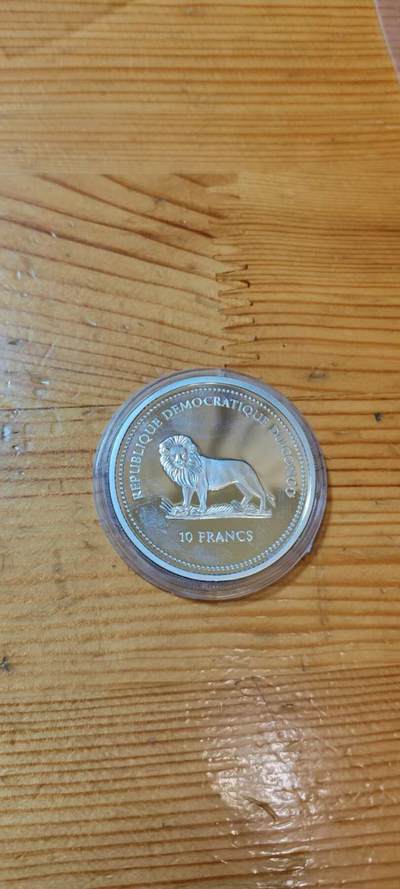 5.11章牌杂件拍卖 -  刚果2003维多利亚彩虹大瀑布全息幻彩纪念币（全球首枚幻彩银币）品相如图 原价850