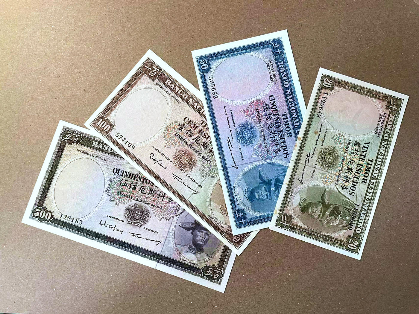 【Blue Auction】✨世界纸币精拍第473期【精】 【一组4张】东帝汶 20-500埃斯库多 带中文字 UNC- 有黄 