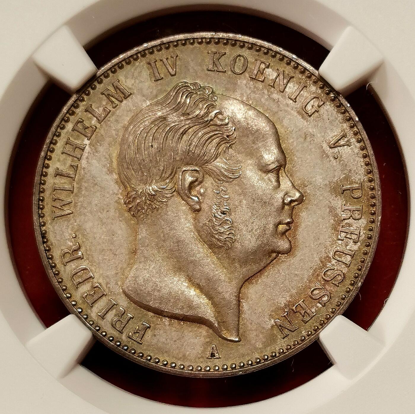 凡希社世界钱币微拍第二百六十八期 1852A德国普治霍亨索伦威廉四世洋葱头古尔登NGC-MS63，一年型，传世灰彩！