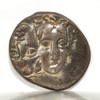 博洋堂世界钱币拍卖第076期（全场包邮） - 古希腊密西亚伊斯特罗斯银币，正面是一正一反双子头像，背面神鹰捉海豚，4.23g