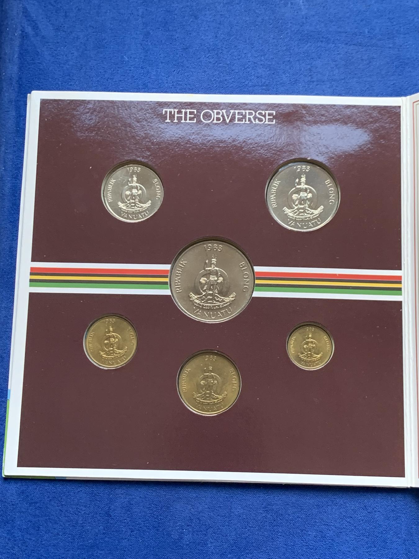 《竞宝斋》第267场- 周日，周一  2场连拍 （全场包邮） 瓦鲁图1983英皇厂官方套币