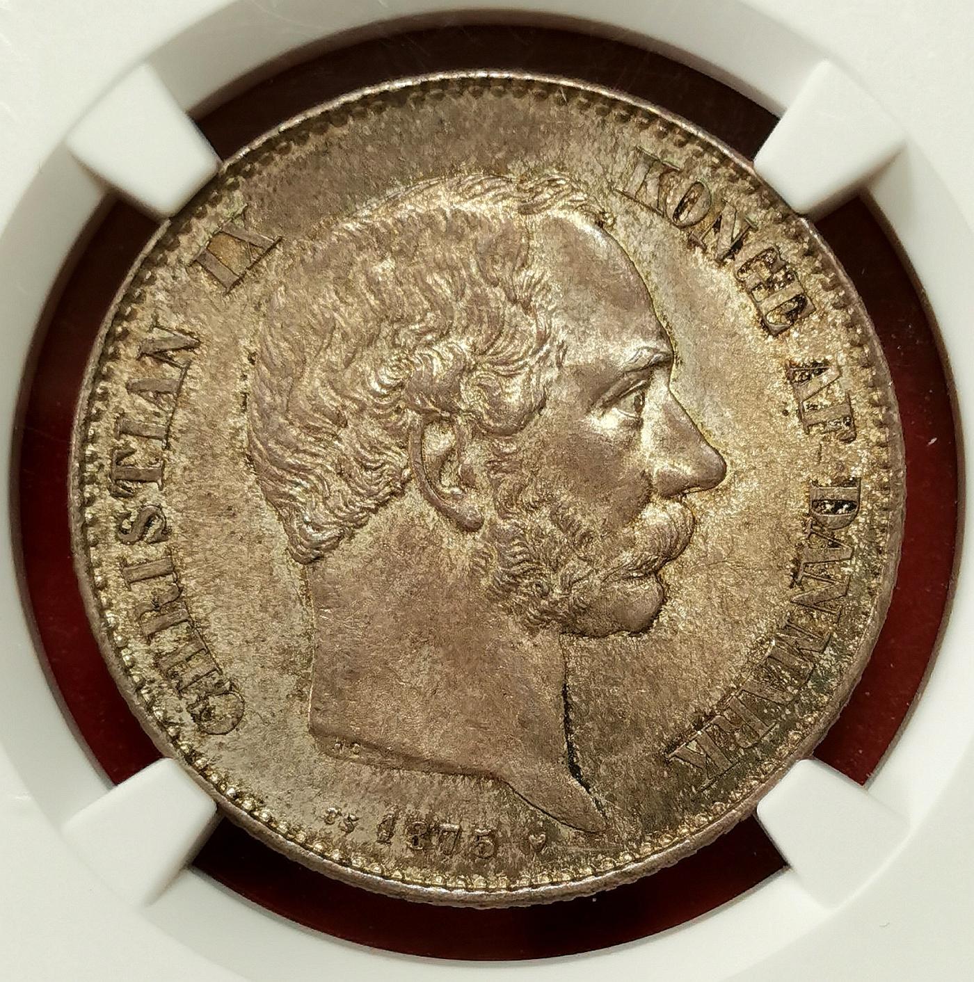 凡希社世界钱币微拍第二百六十八期 荐！1875HC丹麦克里斯蒂安九世2克朗银币NGC-MS64，流通版首年，图案简练典雅，包浆优美，N冠军分！