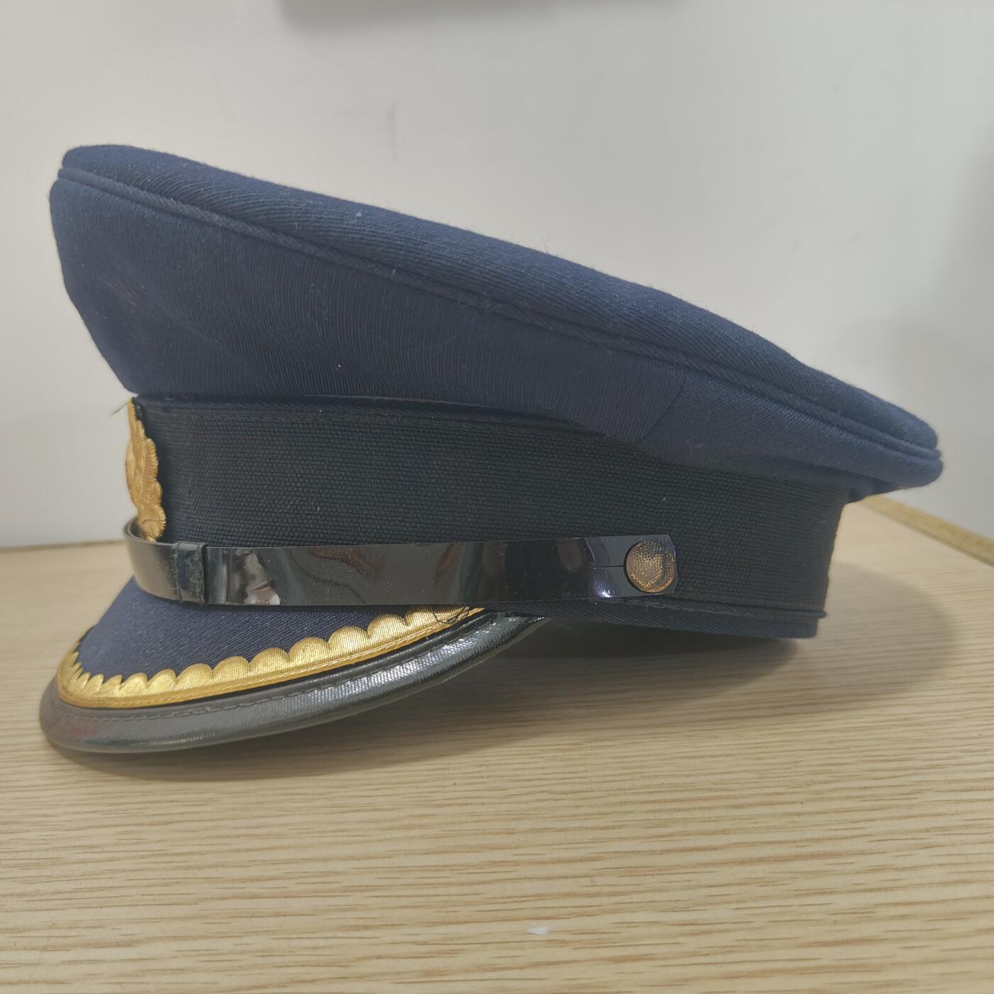 全场0元起拍 第156期 咸鱼国勋章拍卖专场 5月15日（周三）下午6：00开始 东德海军尉官大檐帽 58CM
