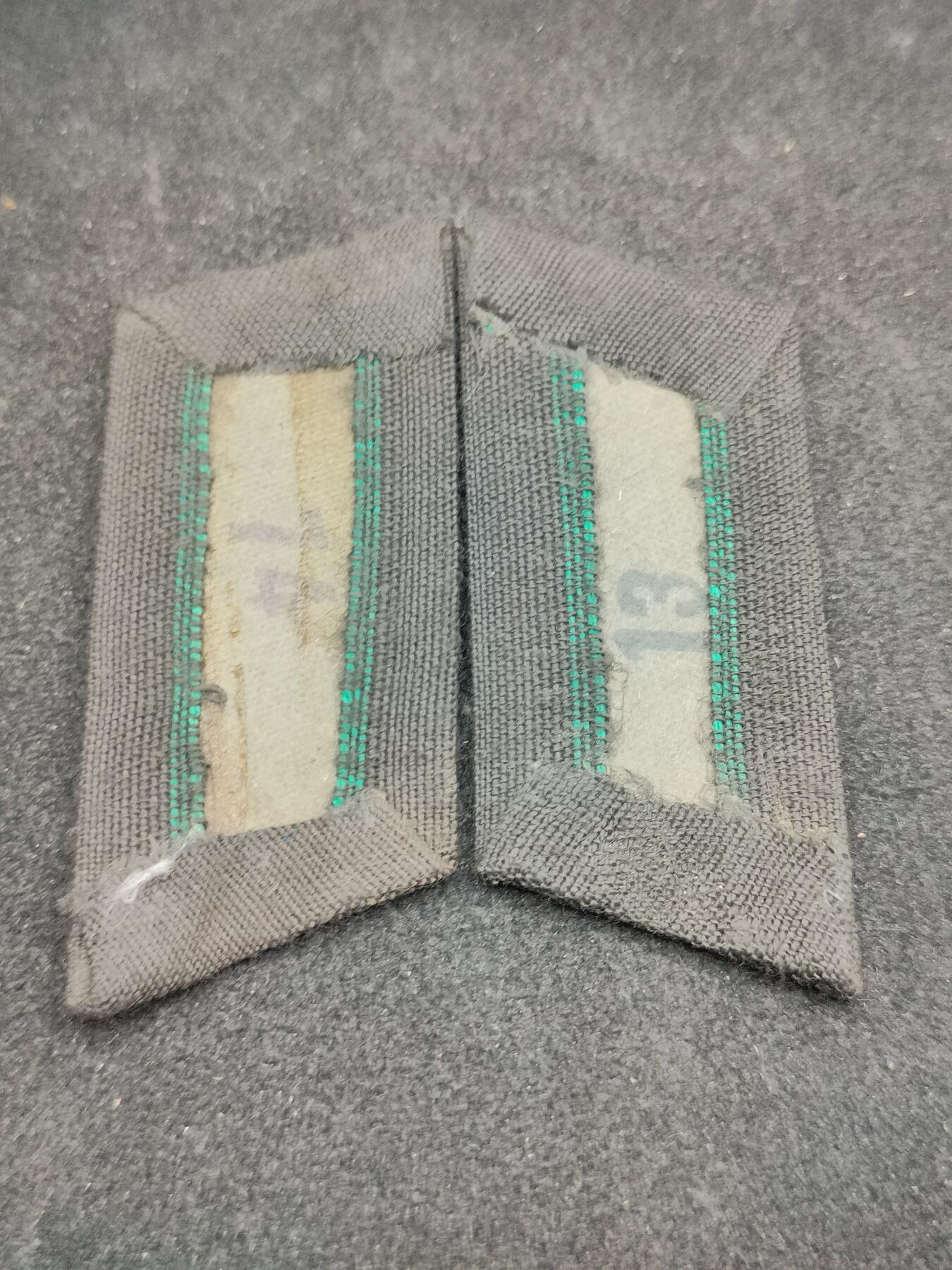 全场0元起拍 第156期 咸鱼国勋章拍卖专场 5月15日（周三）下午6：00开始 东德工兵士官兵领章一对