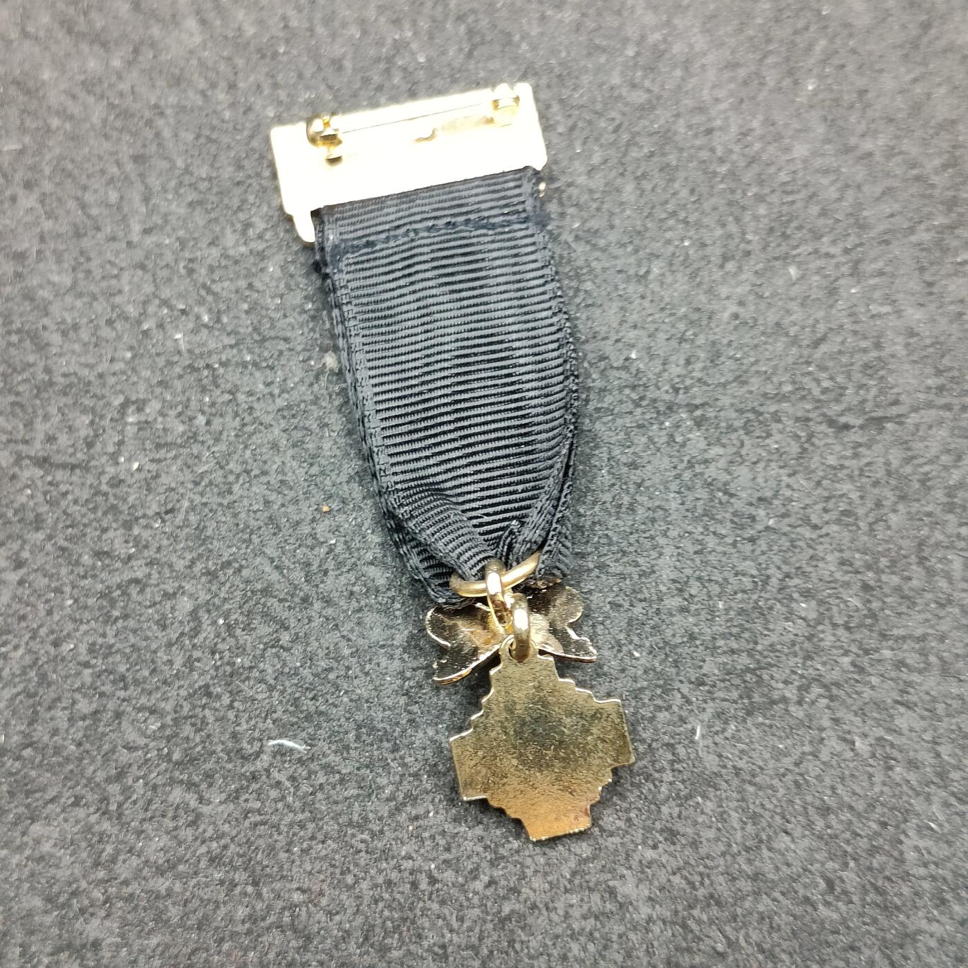 全场0元起拍 第156期 咸鱼国勋章拍卖专场 5月15日（周三）下午6：00开始 梵蒂冈教皇国聖墓骑士团迷你章