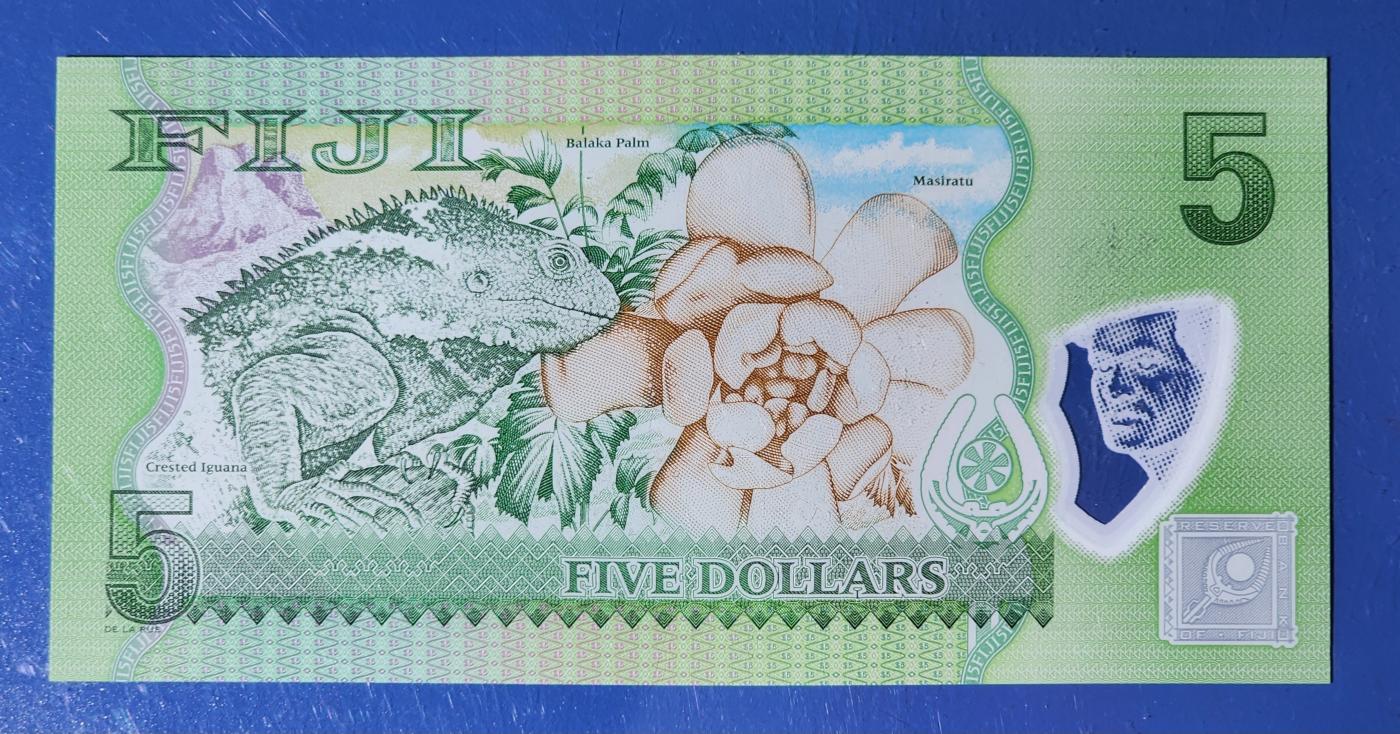 斐济 2013年 5元 塑料钞 豹子号 FFA5960888 UNC一张 如图