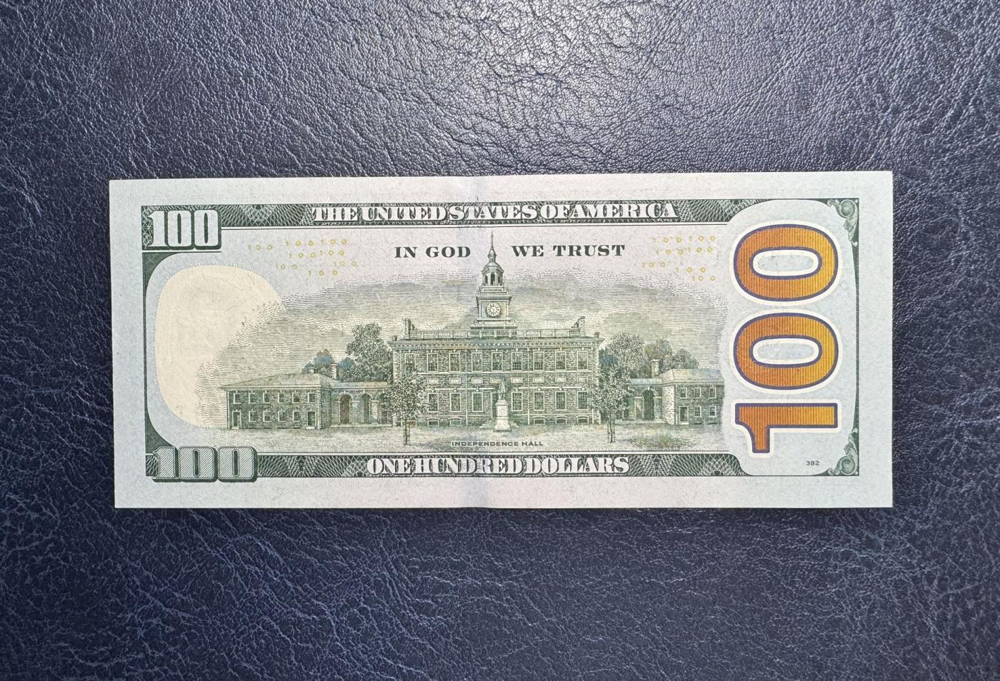 收藏联盟Quantum Auction 第345期拍卖  美国联邦储备2017年100元豹子号999 品相UNC 号码无457