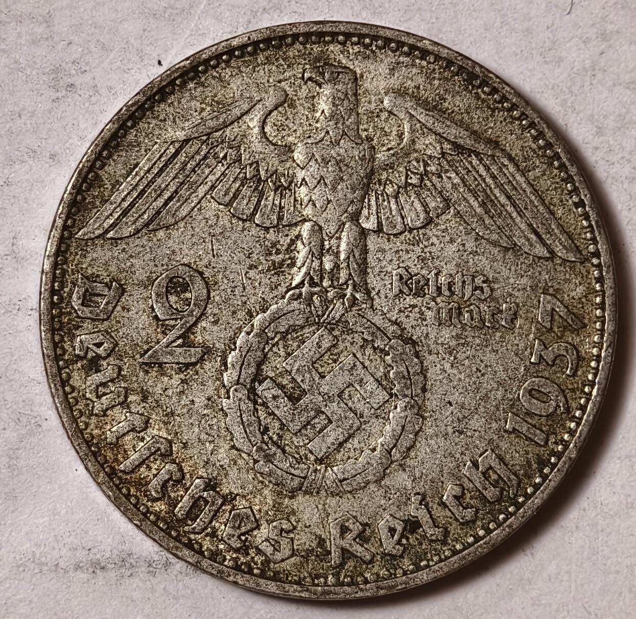 紫瑗钱币——第384期拍卖 德国 1937年 D版 兴登堡 字符 2马克 8克 0.625银