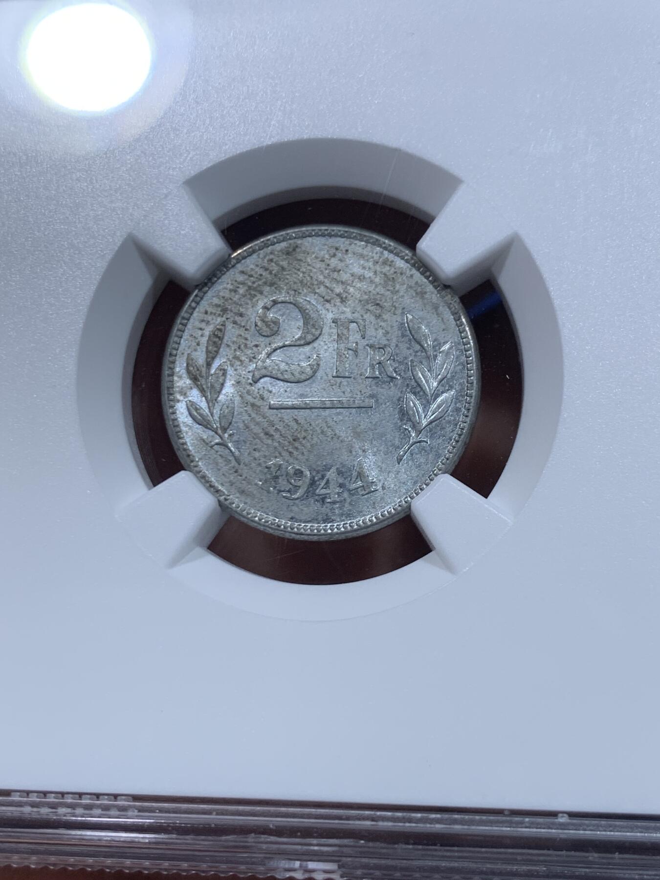 《竞宝斋》第268场- 周日，周一  2场连拍 （全场包邮） NGC MS62 1944年盟军占领比利时2法郎锌币 锌币保存不易