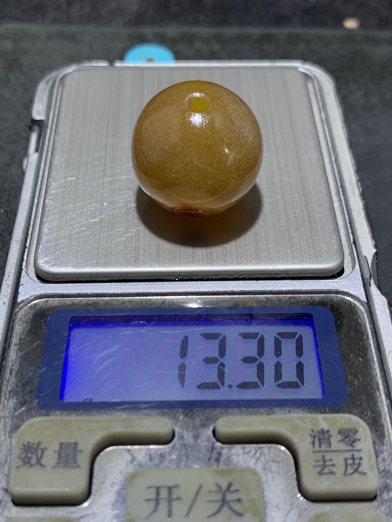 精美高润度冻料飘鸡油黄蒙料战国红玛瑙手工俏色巧雕刻钱币珠一个