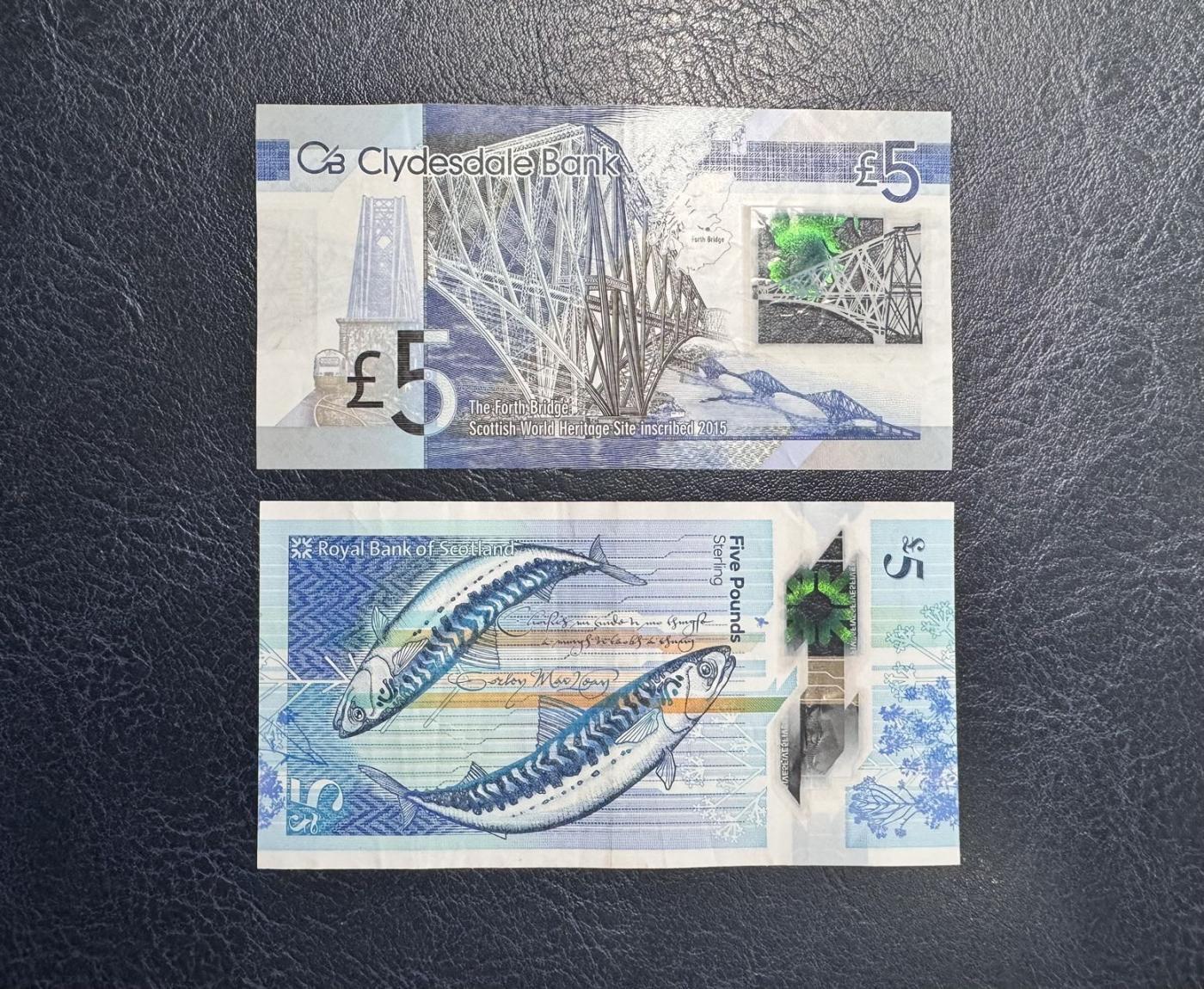 收藏联盟Quantum Auction 第346期拍卖  苏格兰克莱斯戴尔银行2015年5镑和皇家银行2016年5镑 非全新  品相如图