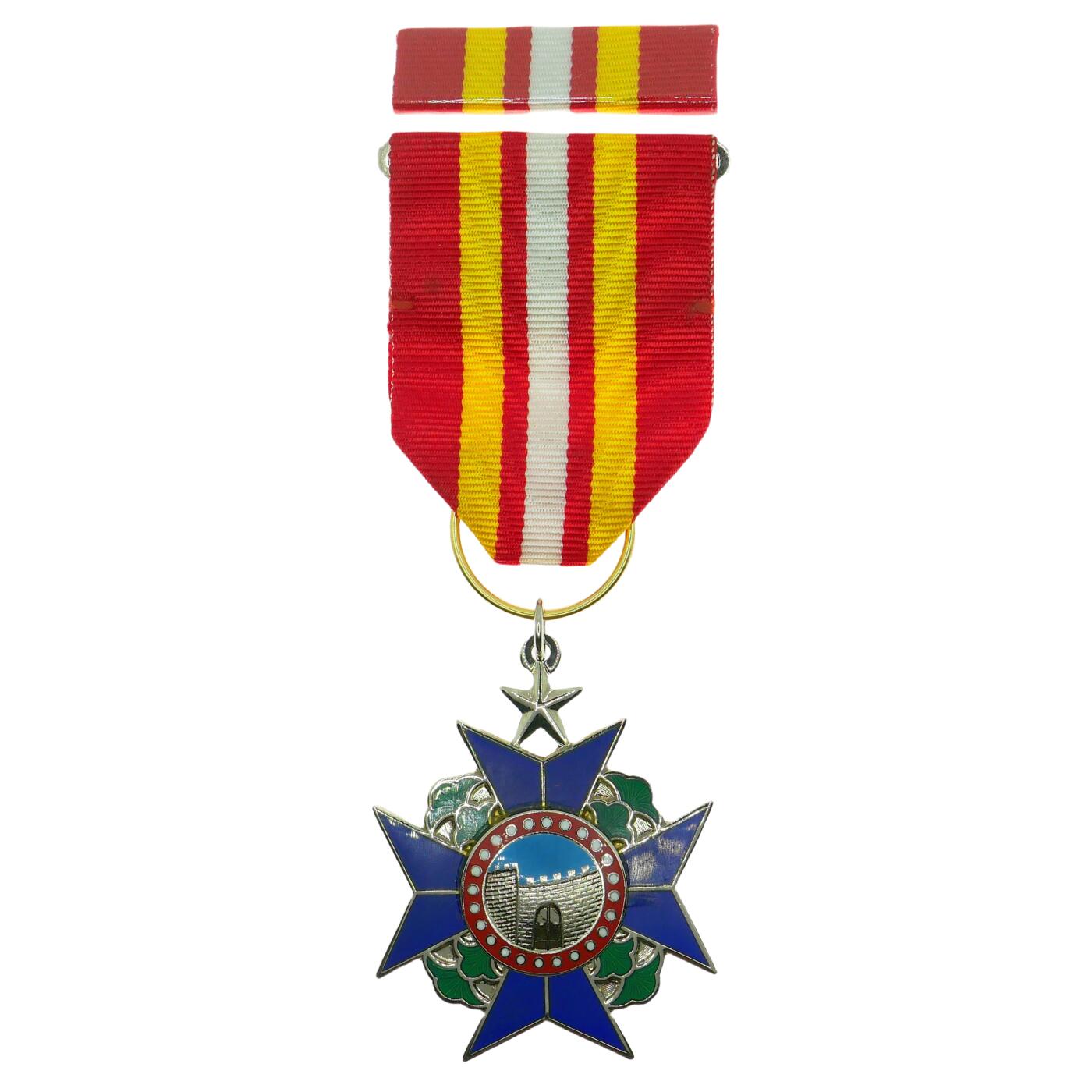 勋章奖章交易所5月19日拍卖 湾湾地区干城奖章，退台后，三点方向反光