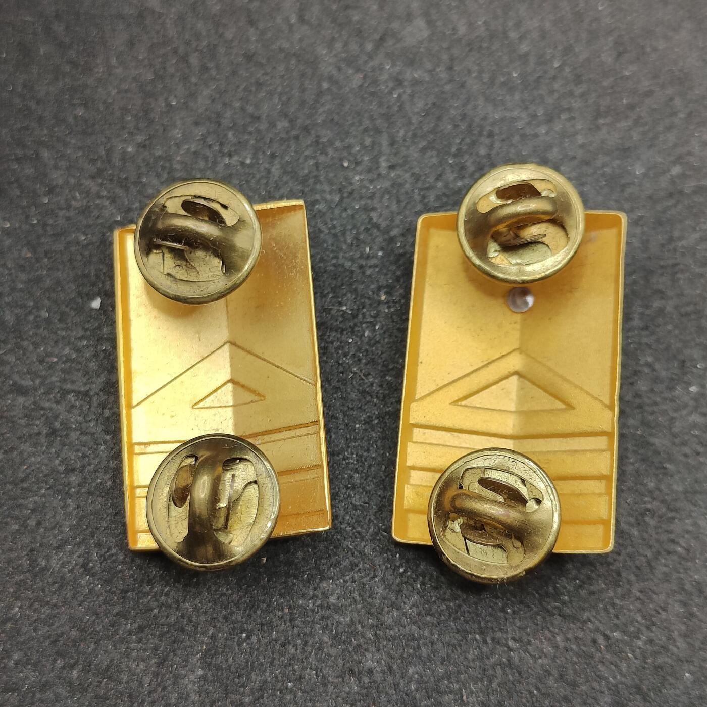 全场0元起拍 第157期 咸鱼国勋章拍卖专场 5月19日（周日）下午6：00开始 日本陆自下士官领章