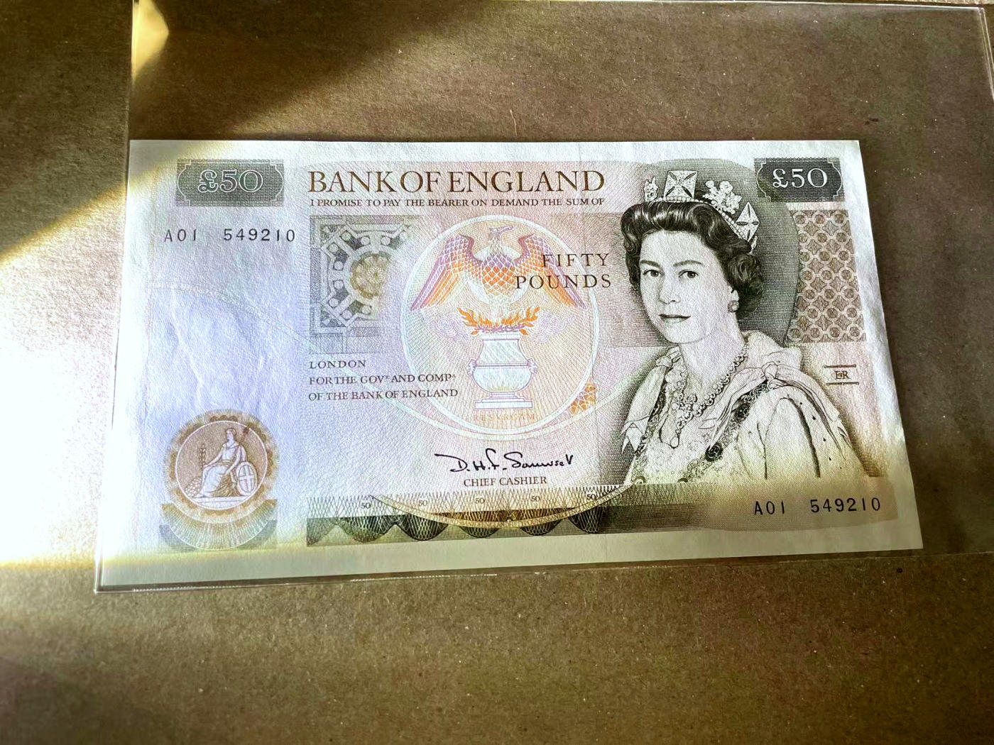 【Blue Auction】✨世界纸币精拍第477期——周日畅拍场 【A01首发冠】英国 D序列50镑 UNC- 