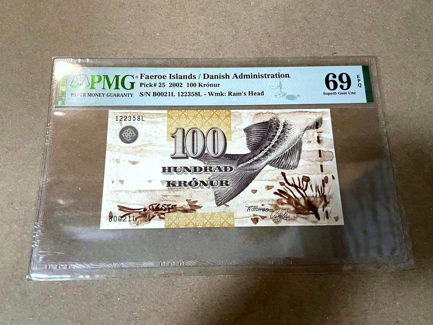 【Blue Auction】✨世界纸币精拍第477期——周日畅拍场 【无47 初版】法罗群岛 2002年100克朗 PMG69EPQ 近满分