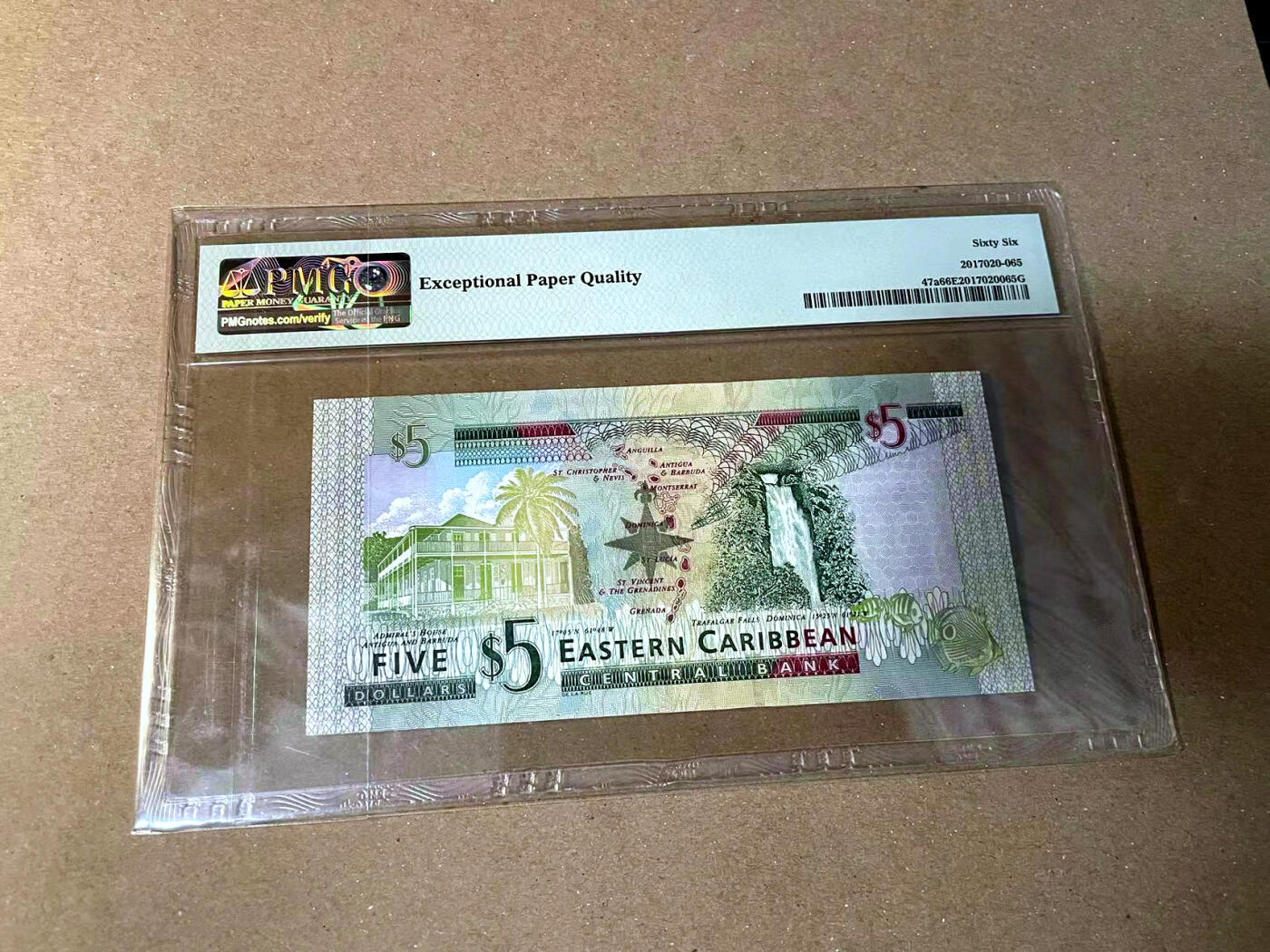 【Blue Auction】✨世界纸币精拍第477期——周日畅拍场 【无47】东加勒比 2008年5元 女王 PMG66EPQ 