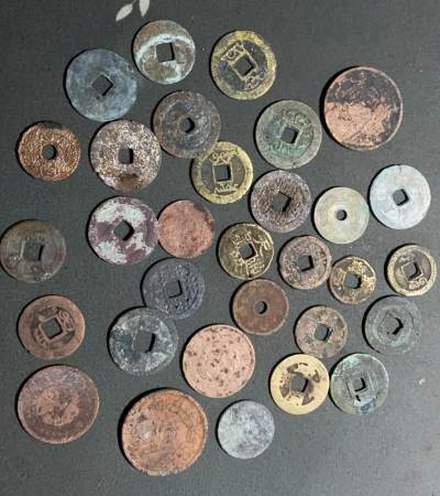 文馨钱币收藏126 场，中外古币，版本明细分好了 - 120 克古钱币瑕疵品，日本龙一二铜板，上到宋代，下到明清时期