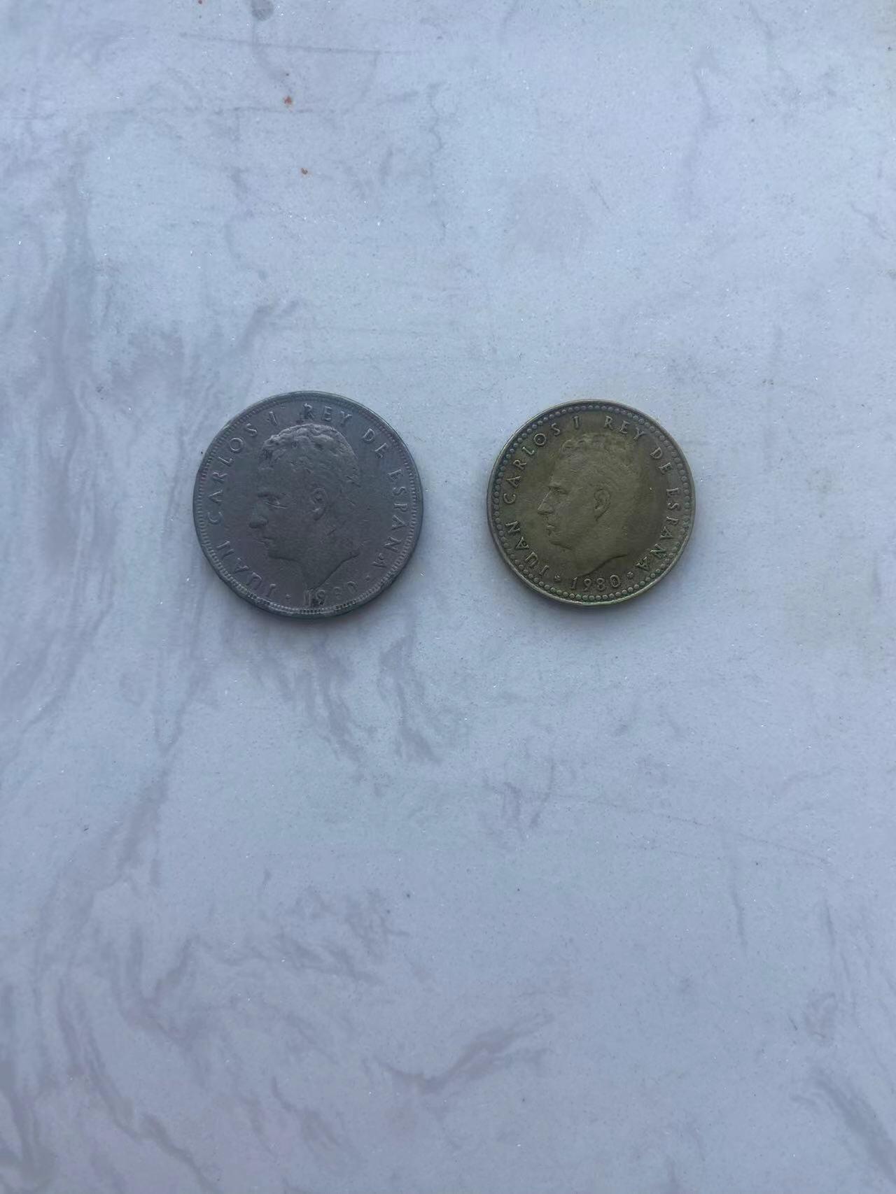 海外回流币1元起拍专场 西班牙82年世界杯纪念币两枚