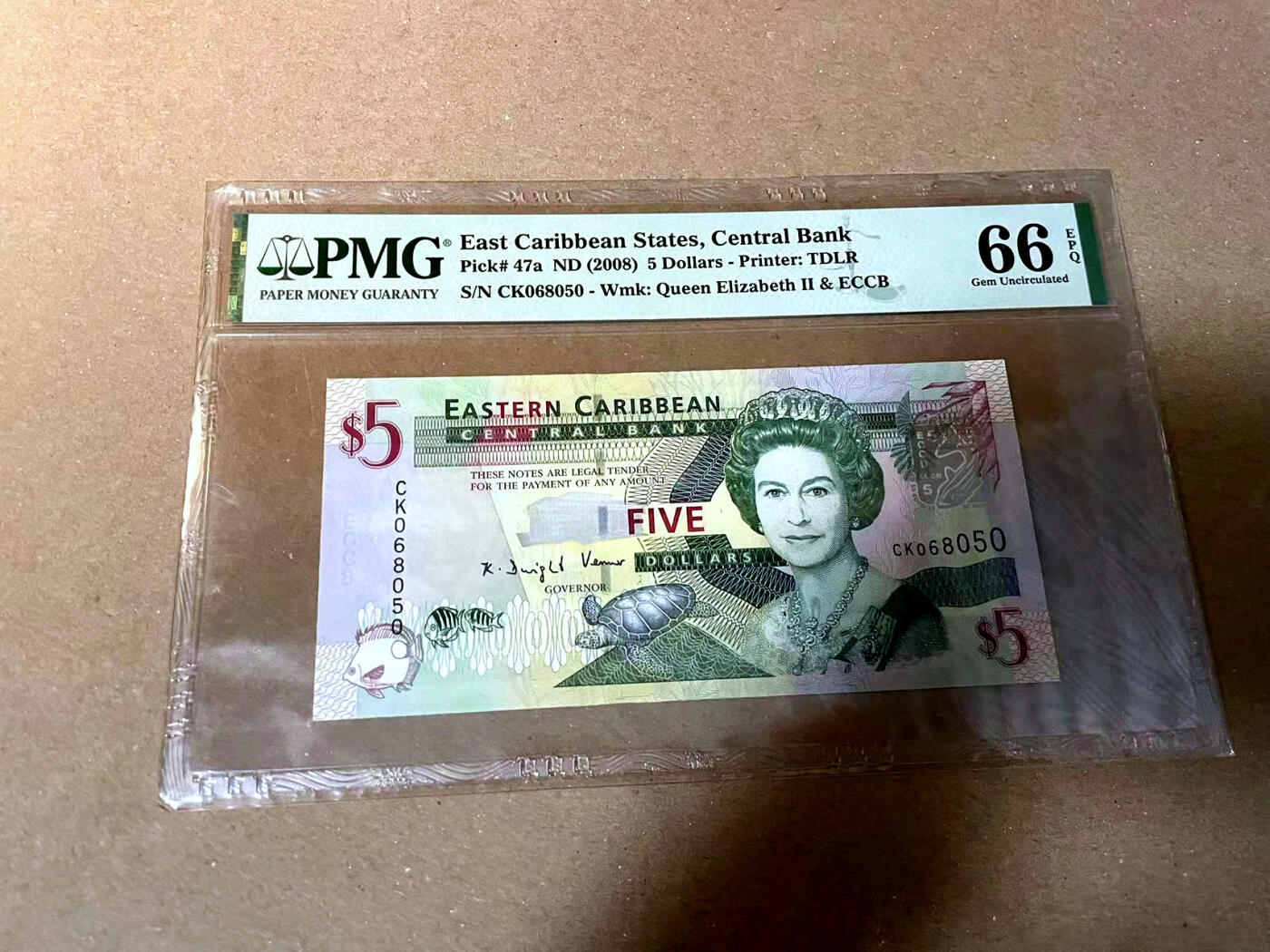 【Blue Auction】✨世界纸币精拍第477期——周日畅拍场 【无47】东加勒比 2008年5元 女王 PMG66EPQ 