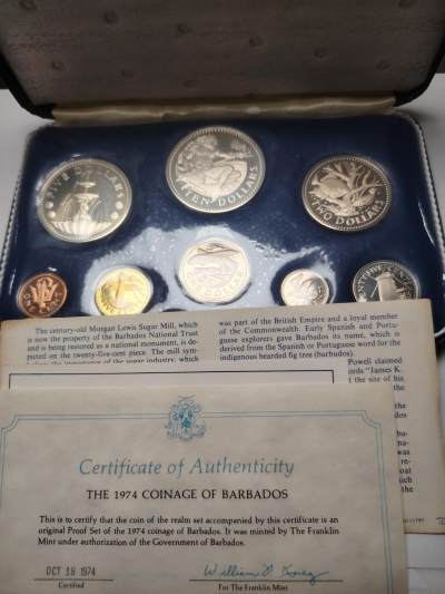 布加迪🐬～世界钱币🌾第 118 期 /  各国币及散币 - 巴巴多斯🇧🇧 1974年 2银4镍2铜 8枚精制套装币 包装和证书齐全