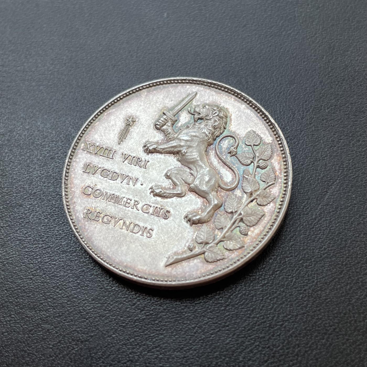 「木头集藏」章牌专场-第41期 M.Penin～法国里昂商会银章  直径：38 mm，22.9g，边铭：蜜蜂 ARGENT （1860-1879年）高浮雕刻画。