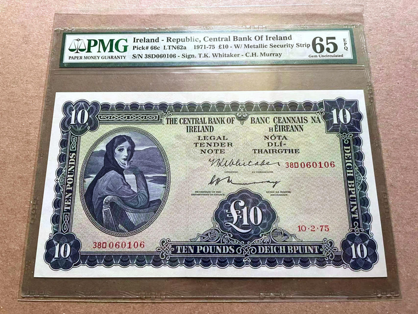 【Blue Auction】✨世界纸币精拍第478期【精】 【倒置号】爱尔兰 1975年10镑 大票幅 拉弗雷夫人 PMG65EPQ 