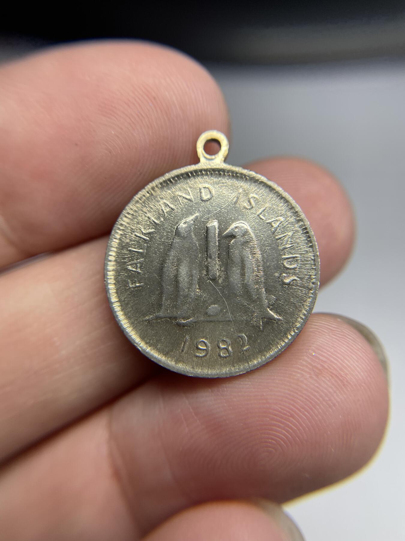 2024年集古藏今外币拍卖第七期-第2场—（总第62拍） 福克兰群岛币形章2枚