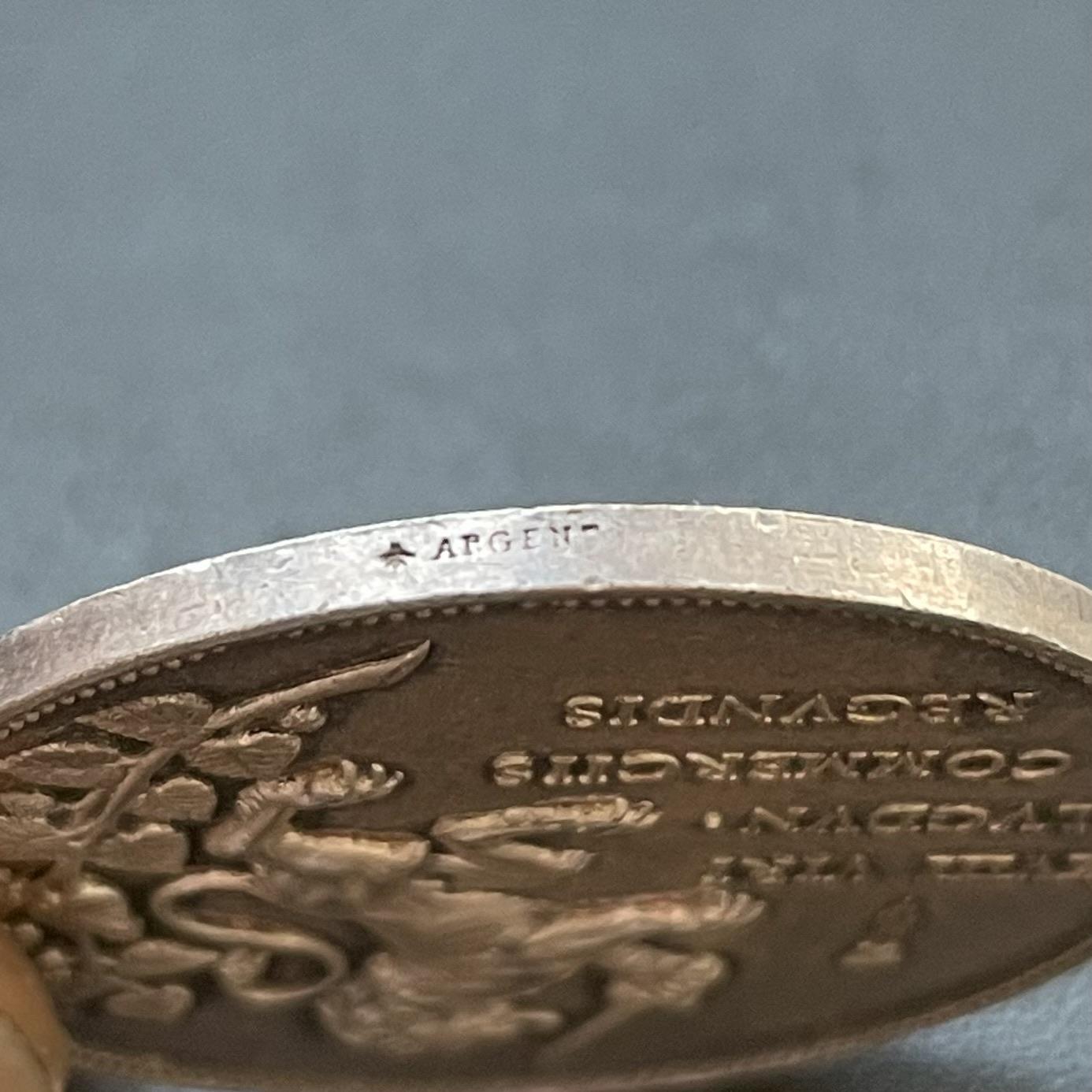 「木头集藏」章牌专场-第41期 M.Penin～法国里昂商会银章  直径：38 mm，22.9g，边铭：蜜蜂 ARGENT （1860-1879年）高浮雕刻画。