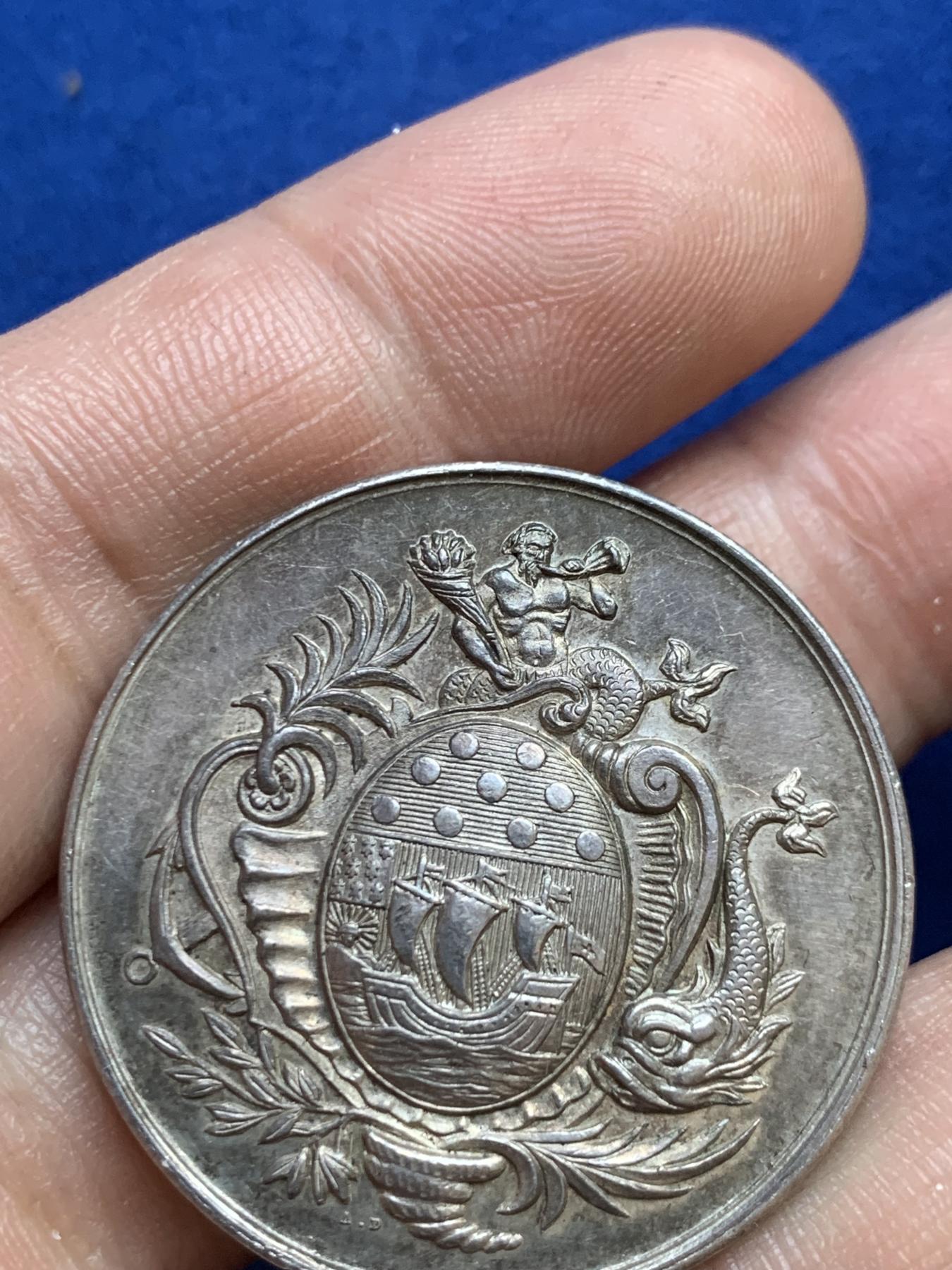 《竞宝斋》第271场-八角与章专场 周日，周一，周二  3场连拍 （全场包邮） 法国银章，洛里昂储蓄银行，15.11g，33.7mm，丰饶角边铭