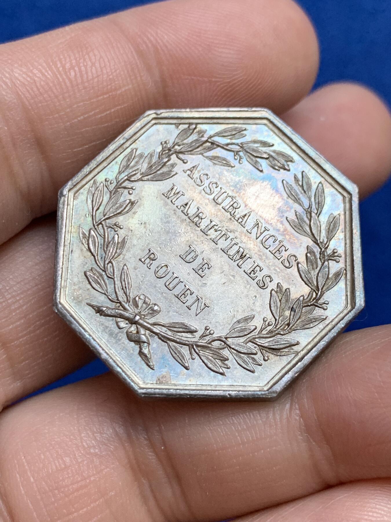 《竞宝斋》第271场-八角与章专场 周日，周一，周二  3场连拍 （全场包邮） 法国八角银章，鲁昂海上保险公司，17.69g，32.7mm，早期无边铭