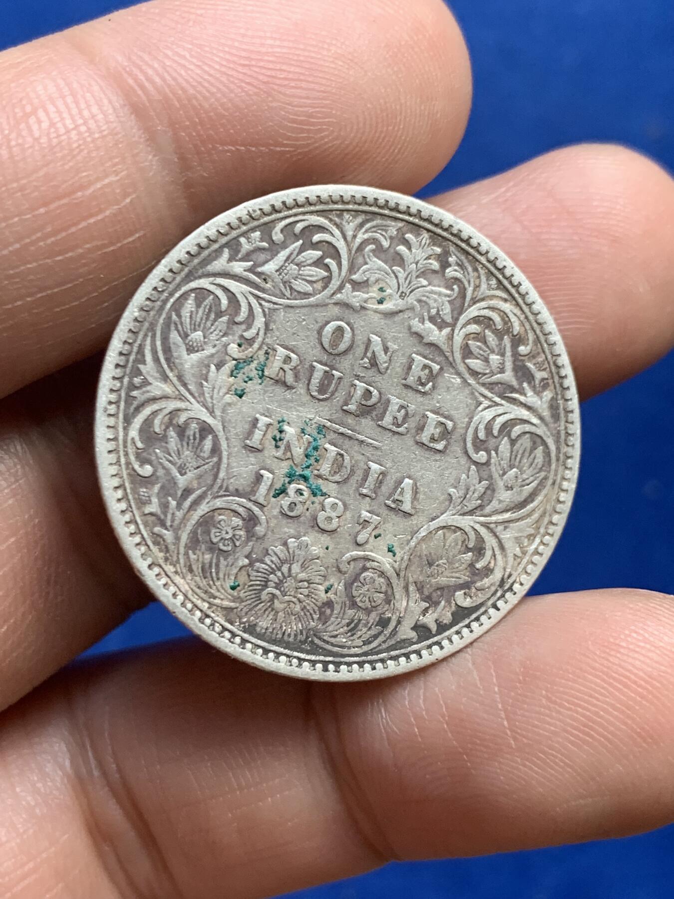 《竞宝斋》第269场- 周日，周一，周二  3场连拍 （全场包邮） 印度1887维多利亚1卢比银币