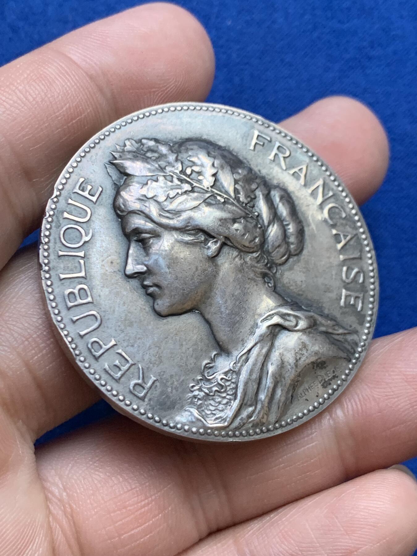 《竞宝斋》第271场-八角与章专场 周日，周一，周二  3场连拍 （全场包邮） 法国银章，由下塞纳省省长提供，46.13g，45.2mm，丰饶角2ARGENT边铭